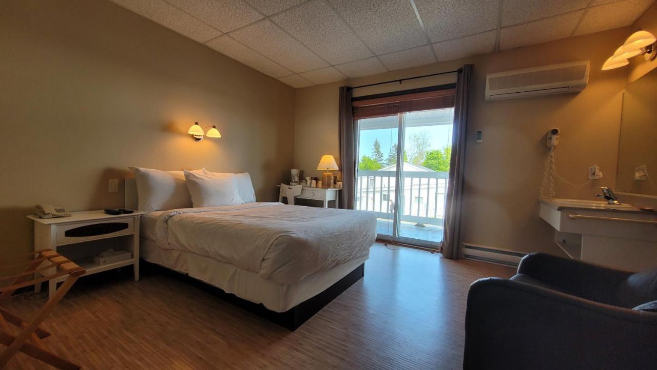 Hotel Aquamer Carleton-sur-Mer المظهر الخارجي الصورة